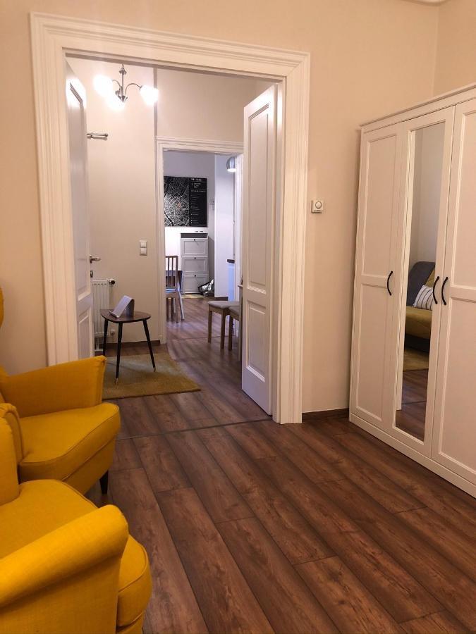 Modern Comfort In Historical Budapest Extérieur photo